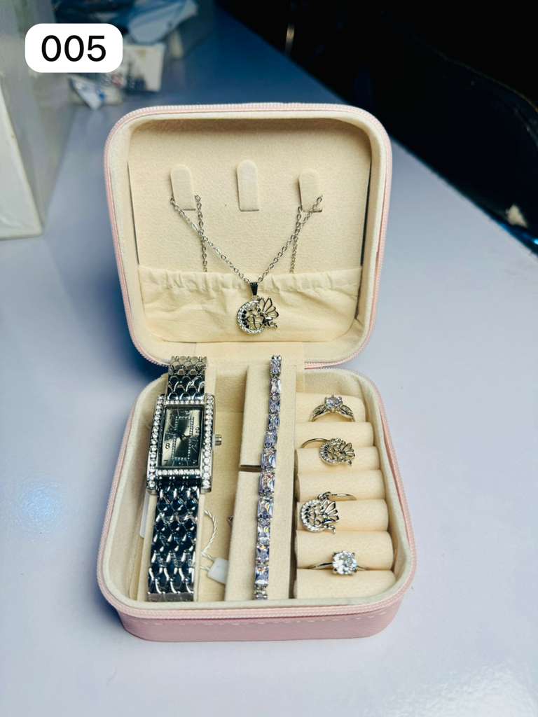 Watch Box With Jewelry - Image 20