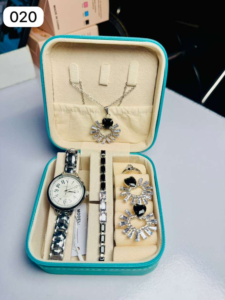 Watch Box With Jewelry - Image 15