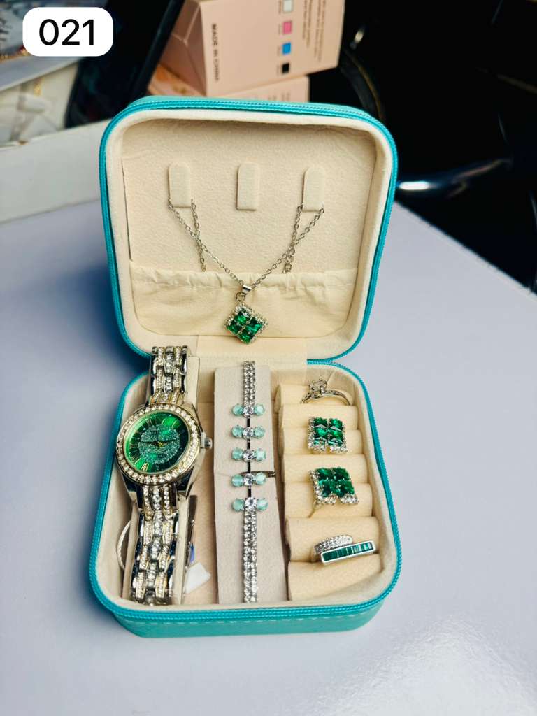 Watch Box With Jewelry - Image 13