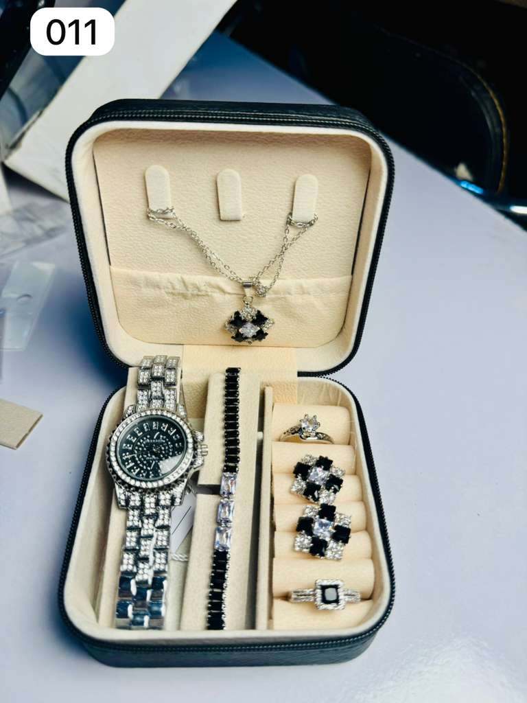 Watch Box With Jewelry - Image 11