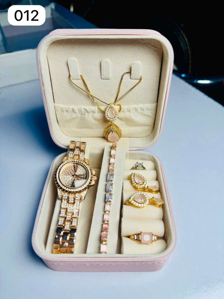 Watch Box With Jewelry - Image 12